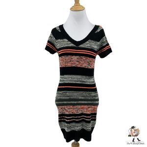 Red Paint Short Sleeve Sweater Dress Womens S Small Multi Stripe V-Neck with Hat